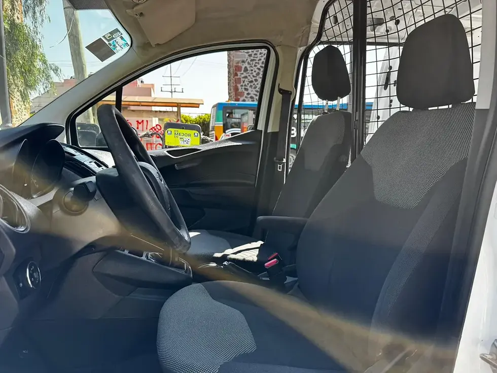 Miniatura: Ford Transit Courier 1.0 L3 2pl 2021