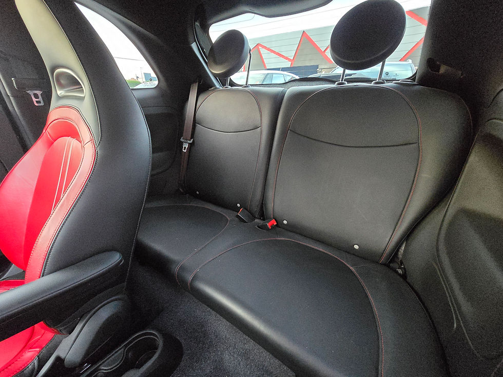 Miniatura: Fiat 500 Abarth 2015