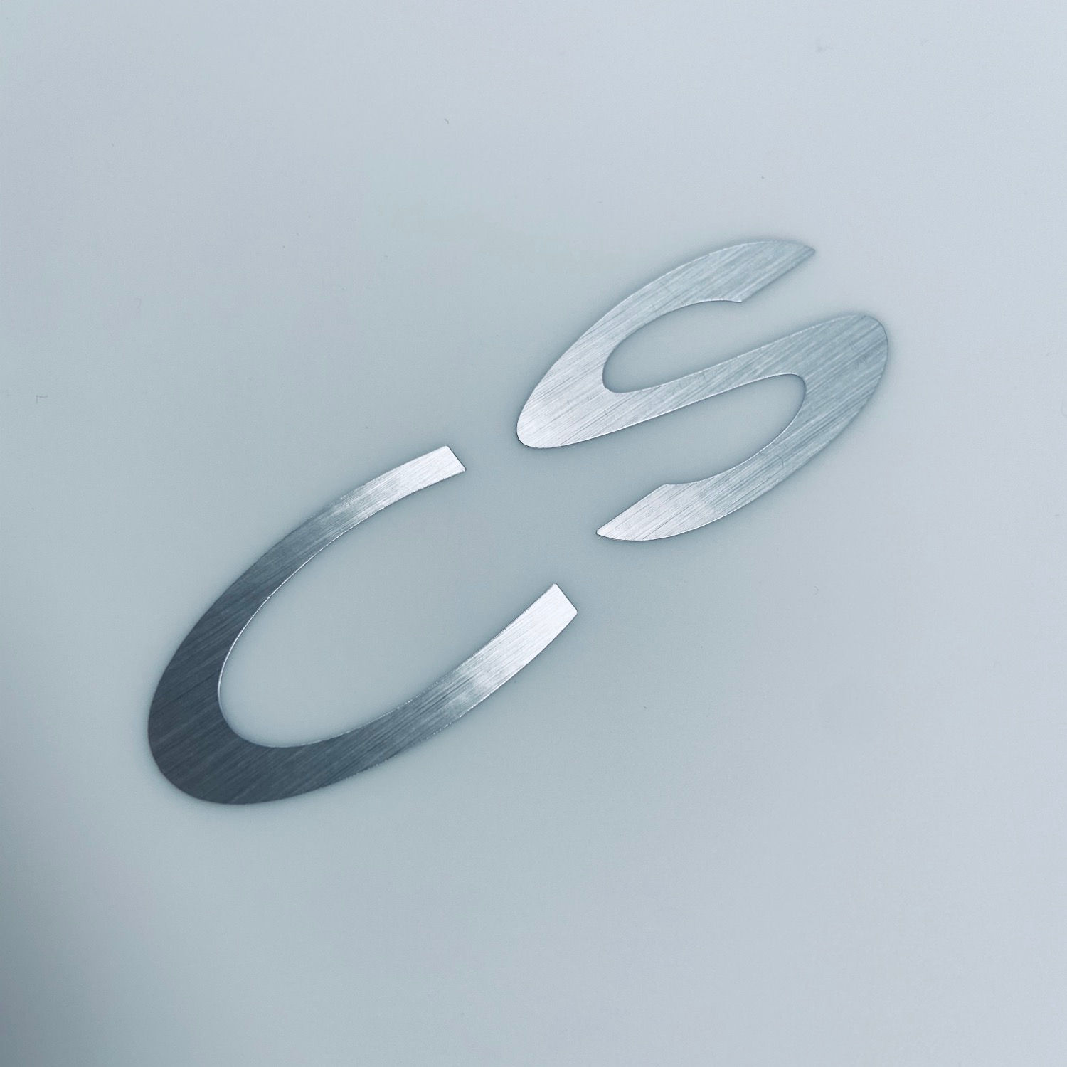 Audi 100 CS badge overlay