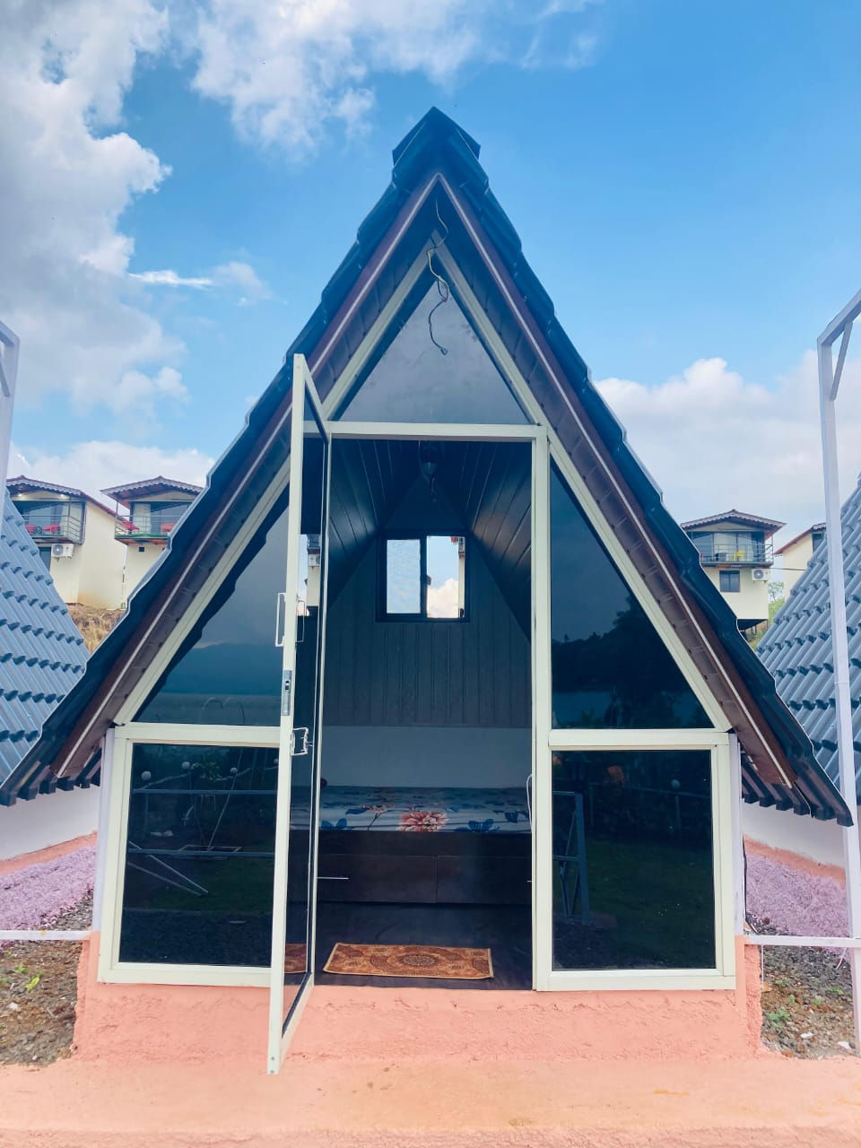 Thumbnail: Pawna lake glamping 