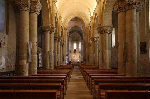 nave-de-la-iglesia-aulnay.jpg