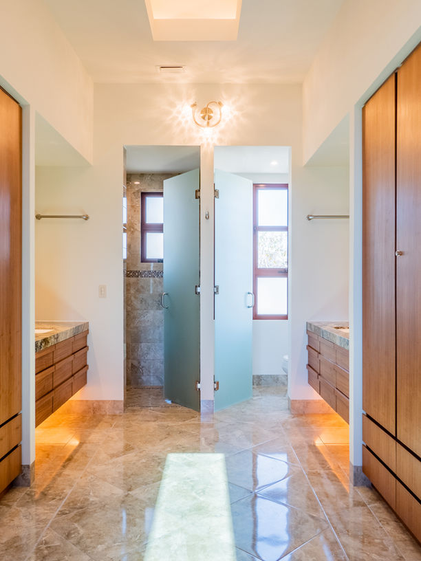 Palmilla Dunes 922 - a luxury penthouse villa overlooking the ocean in San Jose del cabo - Beautiful wood cabinets