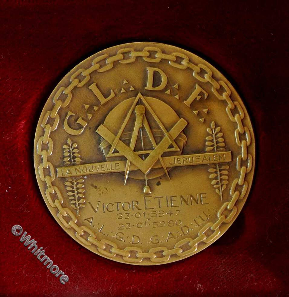 Thumbnail: 1980 Grand Lodge of France La Nouvelle Jerusalem Masonic Medal in case 55mm