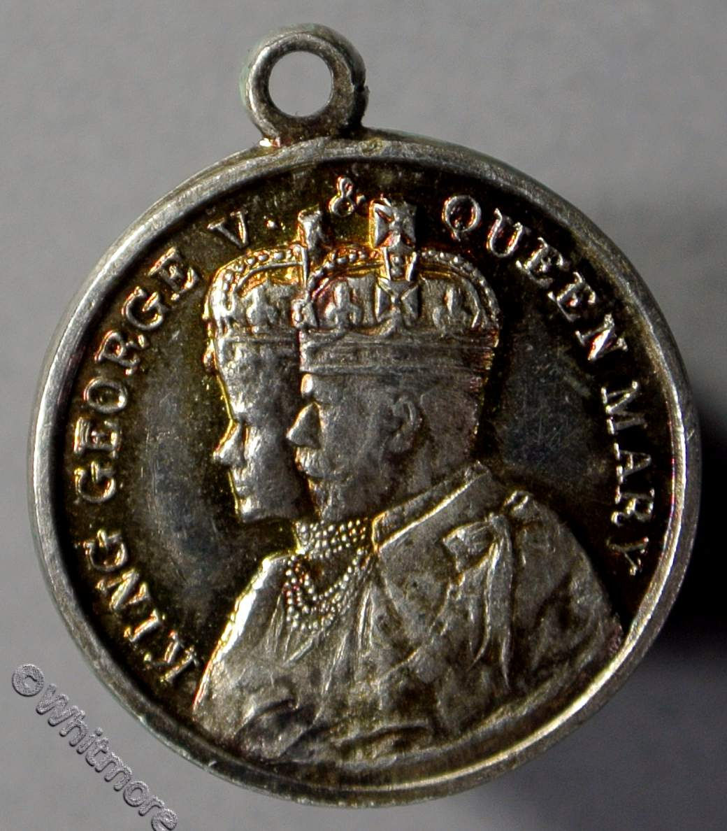 1935 Jubilee George V & Queen Mary Medal - silver 18mm WE5787