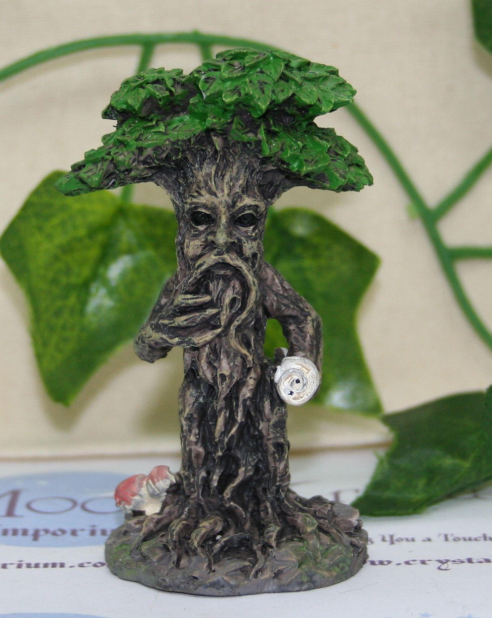 Thumbnail: Green Man Figure