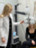 Konsultacja okulistyczna dorosłych i dobór okularów  Optima medical Kraków
