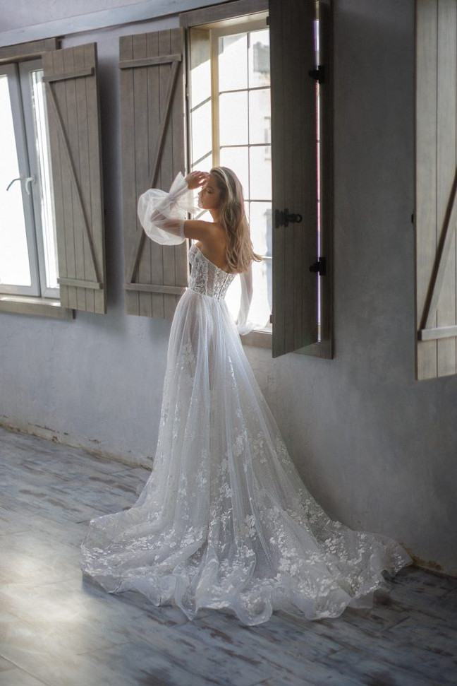 Exklusive Brautkleider by Marie Bernal