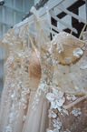 Details Berta, exklusive Brautkleider