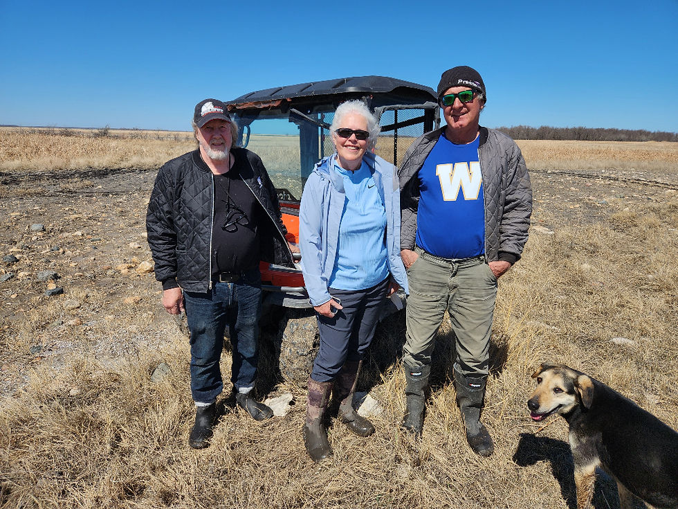 Dennis Gíslason, Becky, & Mark Emilson, with Wags. Photo Credit: Finn Jonsson