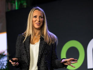 11 Habits to Quash that Fear of Public Speaking (on a live stage or video conference)