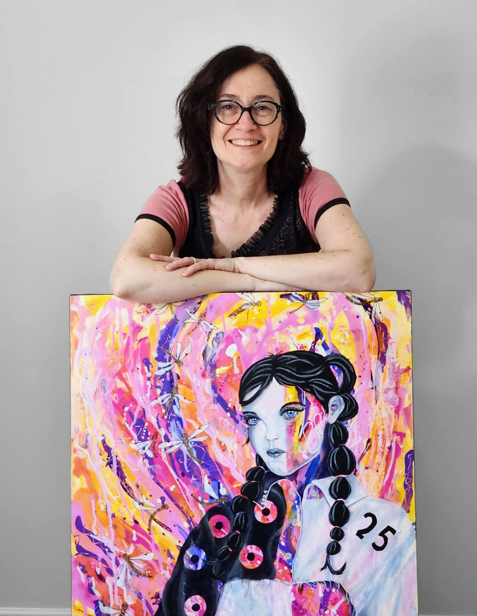 Portrait de femmes ''Survivante'' aux couleurs vibrantes - présenté par l'artiste peintre québécoise Nancy Malo