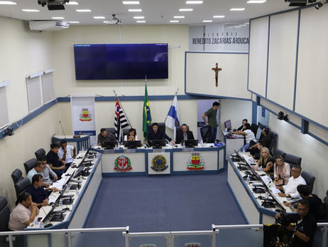 Câmara de Caraguatatuba analisa medidas contra corte de água e apoio a crianças com diabetes nesta terça-feira