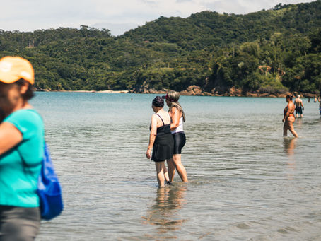 São Sebastião promove vivência de turismo inclusivo para idosos e pessoas com deficiência no Balneário dos Trabalhadores