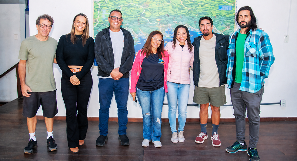 Ubatuba avança na regulamentação do turismo de avistamento de baleias