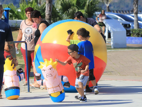 Dia da Família reúne centenas de pessoas em dia de integração, saúde e homenagens 