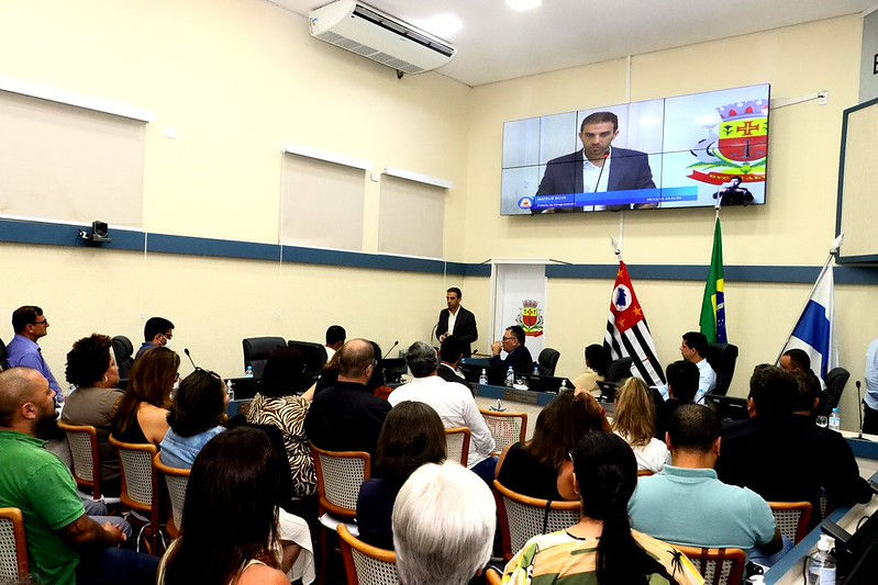Prefeito Mateus Silva apresenta prestação de contas do primeiro ano de governo na Câmara Municipal