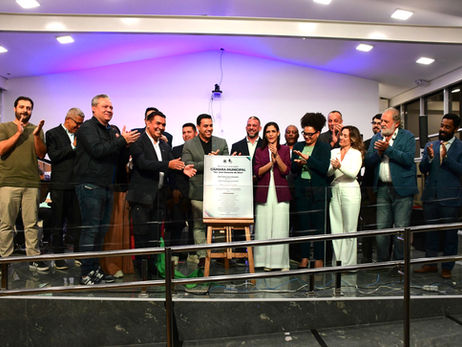 Prefeito Toninho Colucci entrega nova sede da Câmara de Ilhabela após ampla reforma e modernização 