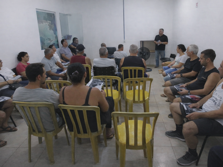 Pescadores recebem orientação sobre nota fiscal eletrônica em Ubatuba