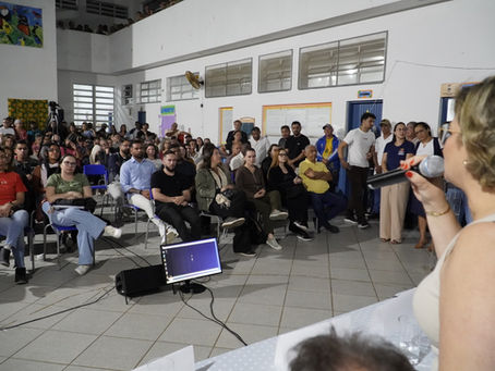 Flávia Pascoal reforça transparência na construção do hospital municipal
