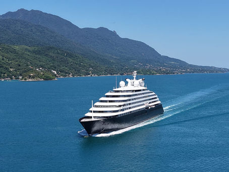 Ilhabela recebe cruzeiros de luxo e deve somar mais de 13 mil visitantes até segunda-feira