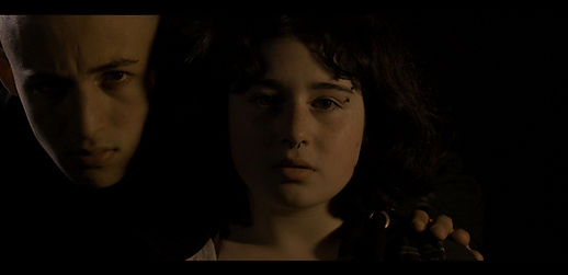 מאחורי הקלעים