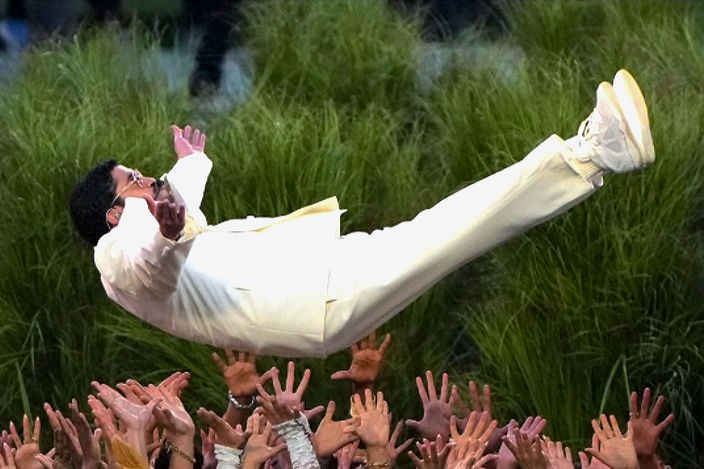 Halftime Shows, Dads Playing with Kids, and OTHER Sources of Joy