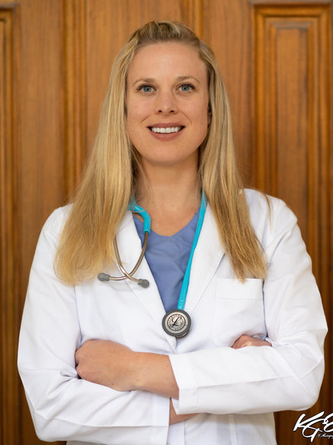 KGE Photography Professional Headshots, Actor Headshots, ND Headshots, Fargo ND, Morehead MN, Bismarck ND, medical head shots, ND Headshots, #KGEphoto