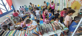 Projeto leva 700 alunos da rede municipal à Biblioteca Gustavo Teixeira