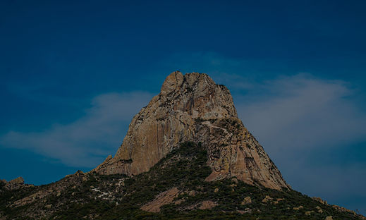 Peña-de-Bernal.jpg