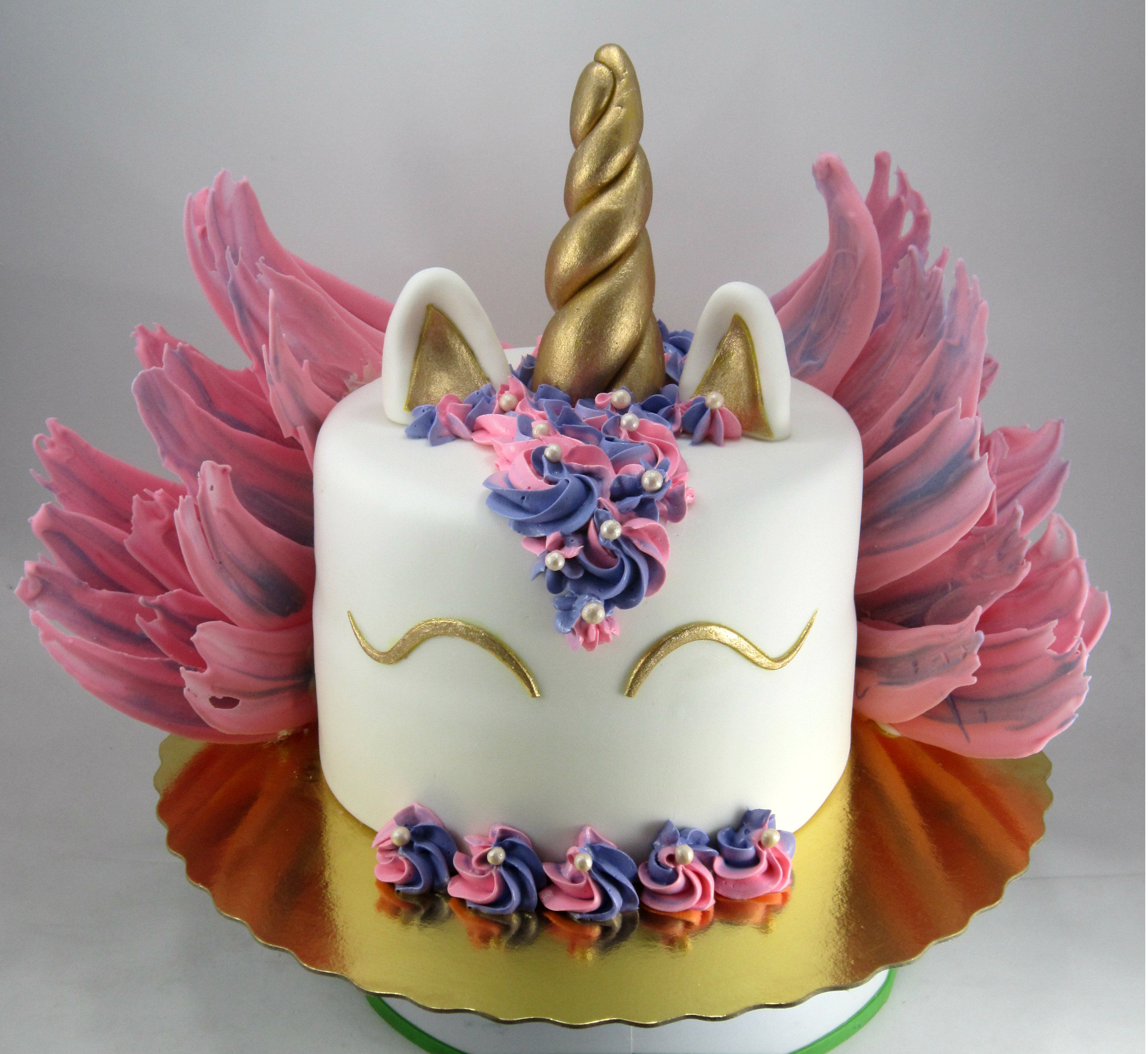 Torta Unicornio con Alas de Chocolate