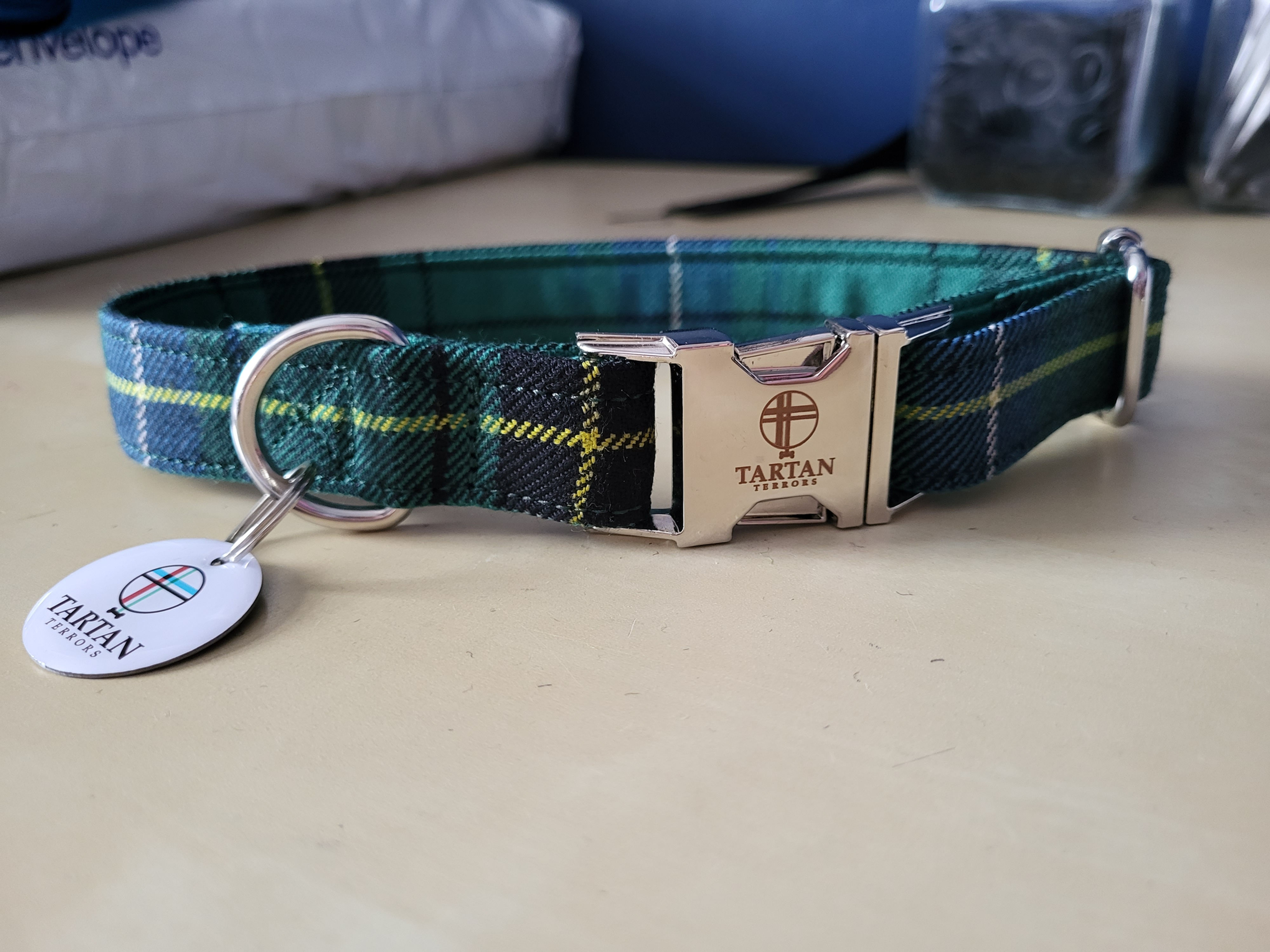 Henderson tartan collar 