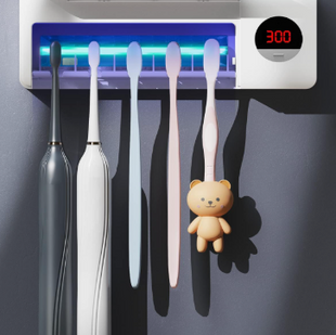 Toothbrush holder