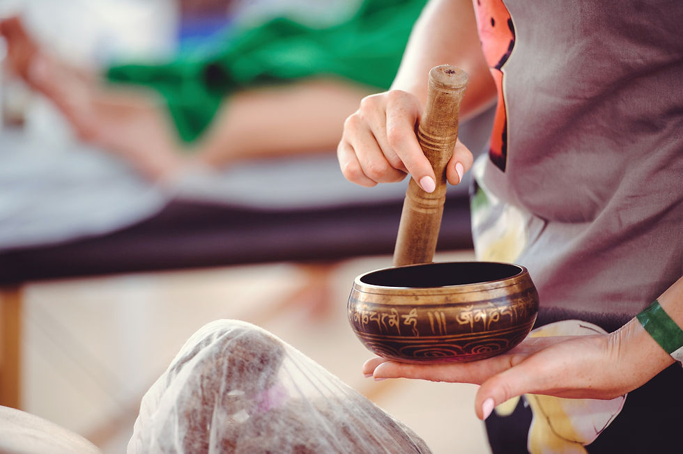 Miniatura: Psicología Holística y Alineación de Chakras con Diapasones y Cuencos