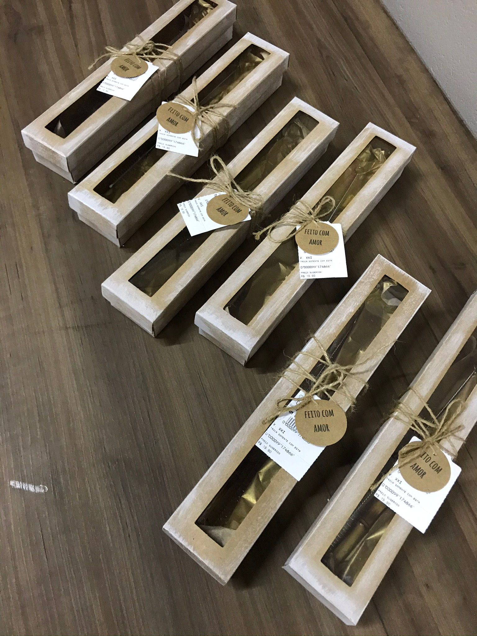 Caixa para canetas / canudos