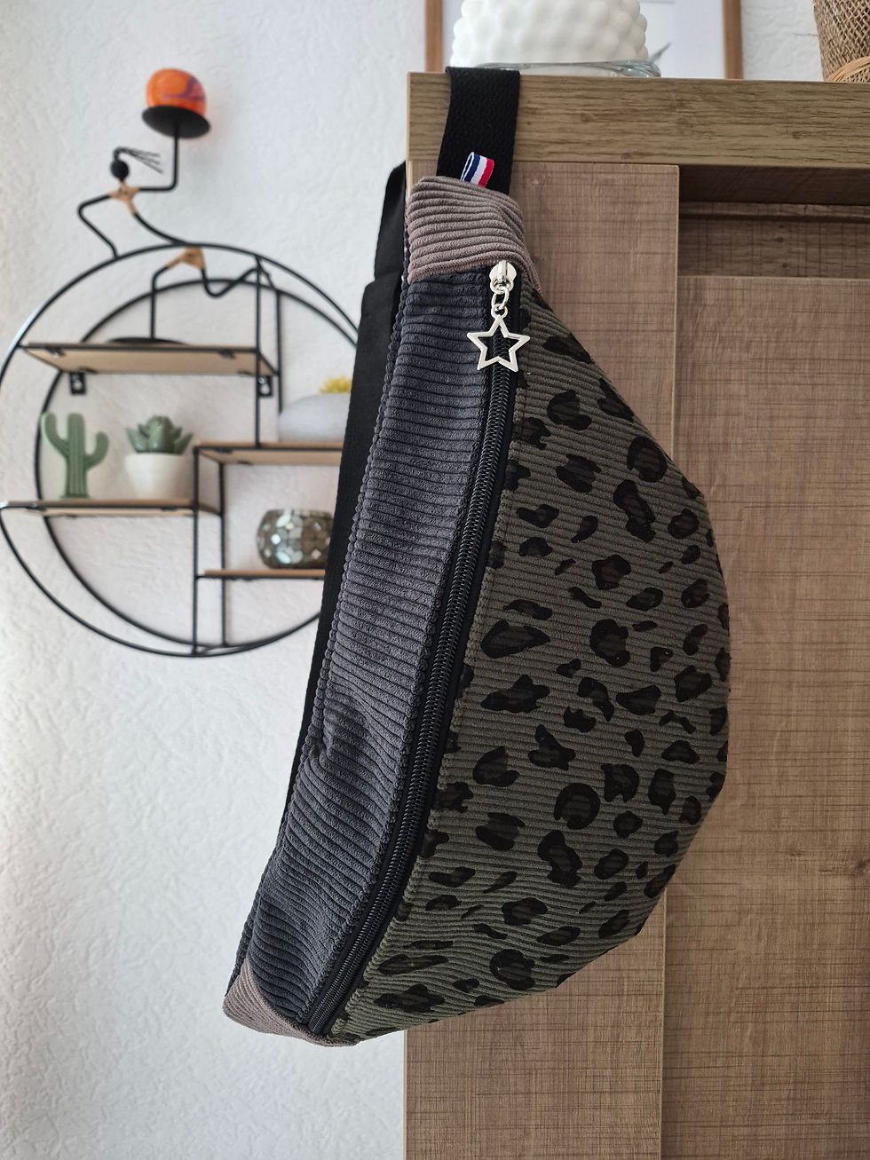 Miniature : sac banane léo 1-29