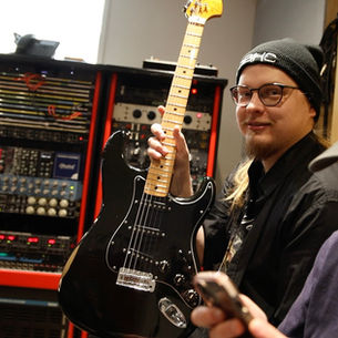 1979 Fender Stratocaster, Airi's, Tuomas Hokkanen, Abbey Road Studios, Topi Kosunen