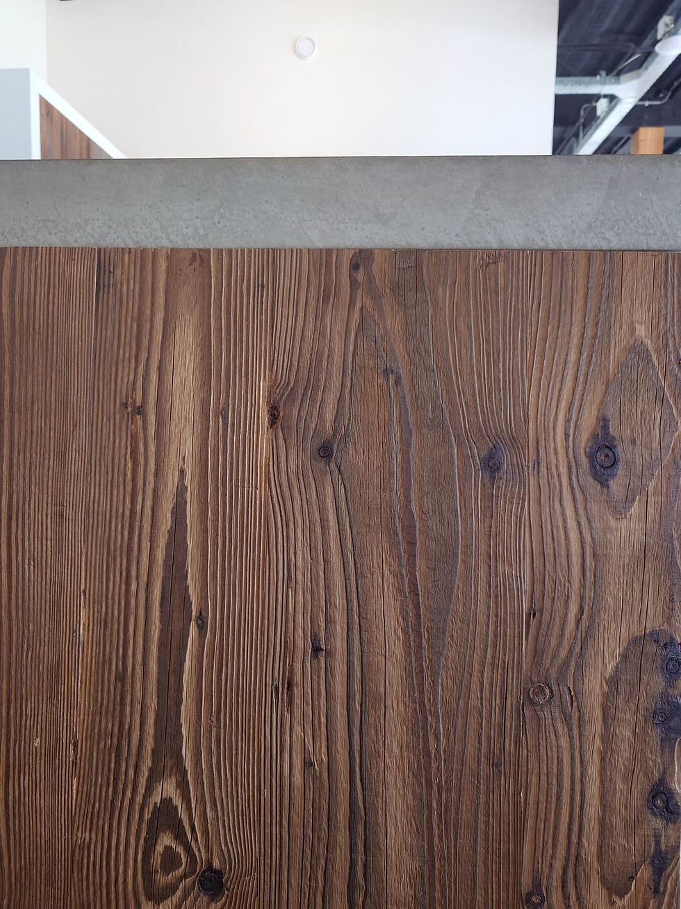 Miniaturbild: Innsbruck Gestoomd Bruin Barnwood Plaatmateriaal