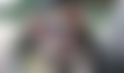 Traveling with Pets: Cute in Theory, Chaos in Practice (And How to Survive It Without Losing Your Mind or Your Pet’s Trust)