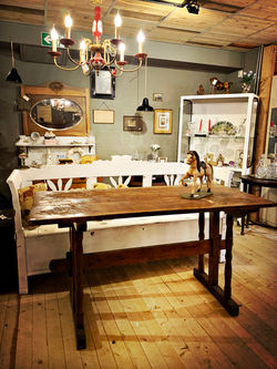 Antieke houten tafel