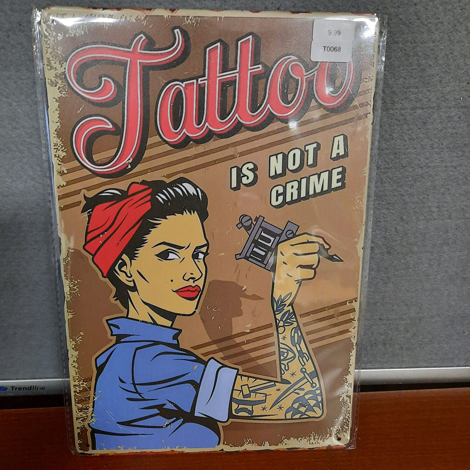 Tattoo is not a crime  T0068