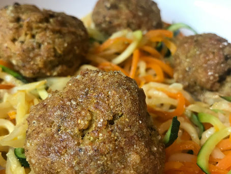Lamb meatballs with turmeric and herbs