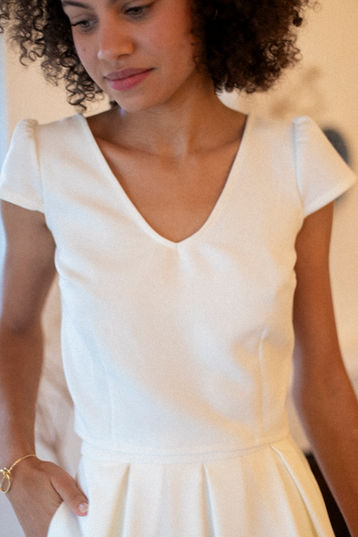 Crop-top de mariée moderne pour mariage civil 