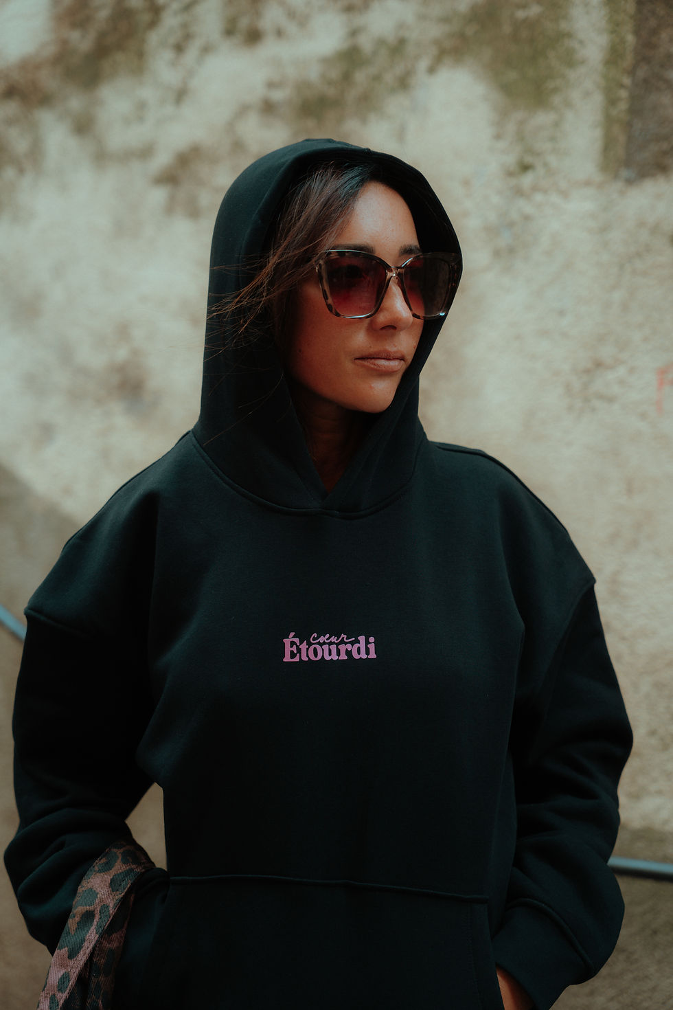 Miniature : Hoodie oversize unisexe noir/fushia 