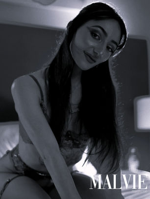 Emily McColl - Stuck in a Dream