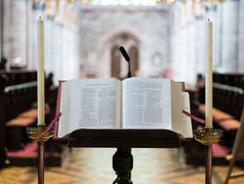 Une Bible ouverte