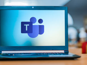 How to Contact People Using the Windows 11 Microsoft Teams Taskbar Application