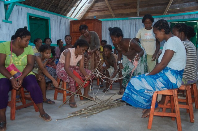 Team-building exercises, embroidery Madagascar