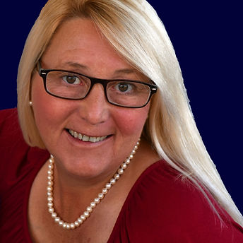 Headshot laura (2).jpg
