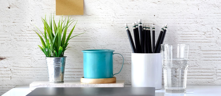 Blogs, blogs and more blogs. Drive traffic to your site with these 10 tips!