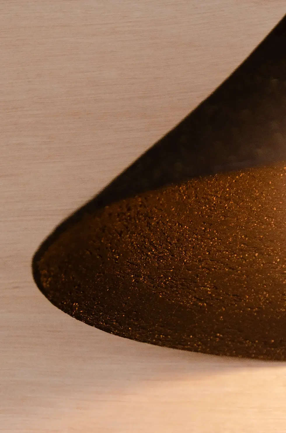 Miniature : Suspension en grès noir | fabrication artisanale